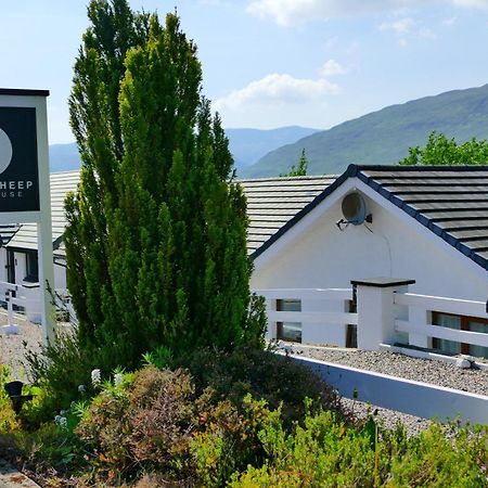 Black Sheep Bunkhouse Форт Уилям Екстериор снимка